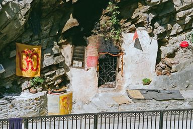 Pashupatinath - Sadhu's Cave